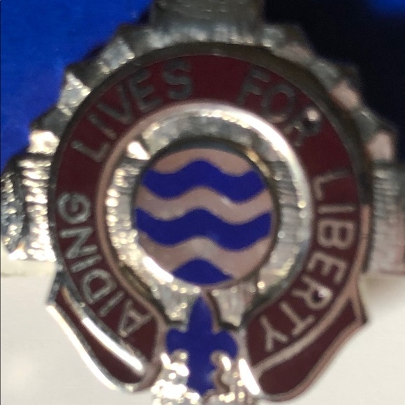 NAME, your PRICE, closet cleaning Most items are 30 to 50% off regular price. - Picture 5 of 7